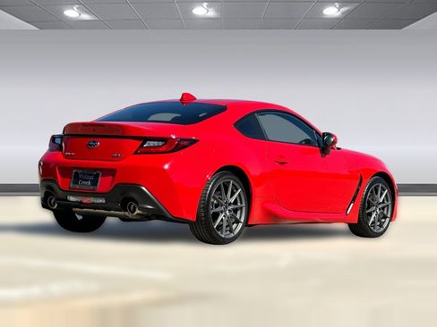 Used 2024 Subaru BRZ Limited RWD image 9