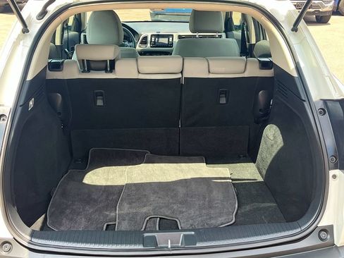 Used 2021 Honda HR-V LX image 23