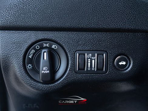 Used 2020 Dodge Charger Scat Pack w/ Driver Convenience Group image 35