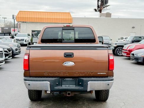 Used 2012 Ford F250 Lariat w/ Chrome Pkg image 16
