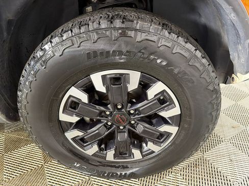 Used 2022 Nissan Frontier PRO-4X w/ Technology Package image 12