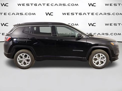 Used 2024 Jeep Compass Latitude AWD/4WD image 48