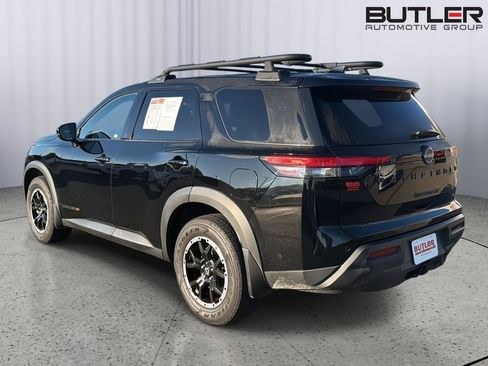 Used 2023 Nissan Pathfinder Rock Creek AWD/4WD image 4