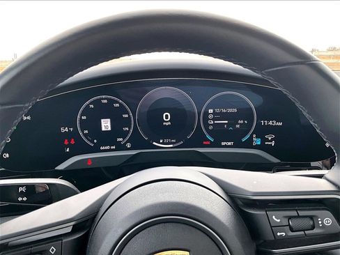 Used 2025 Porsche Taycan image 25