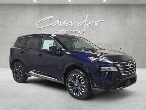 New 2026 Nissan Rogue Platinum image 2