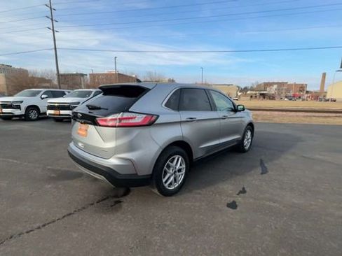 Used 2022 Ford Edge SEL image 8