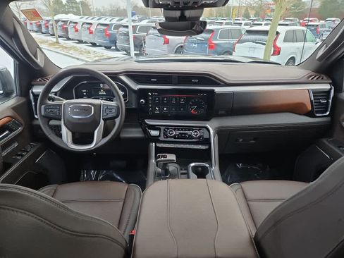 Used 2023 GMC Sierra 1500 Denali image 9