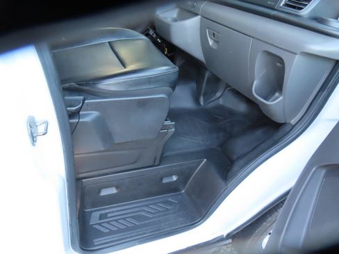 Used 2021 Ford Transit 250 Medium Roof AWD image 17