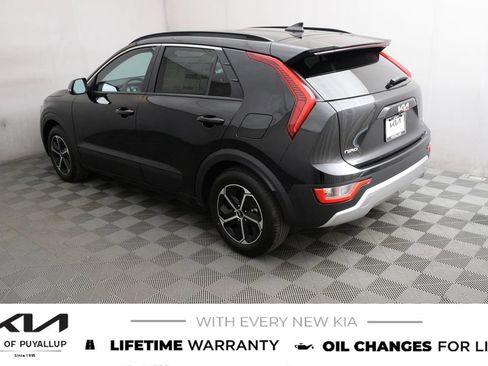 New 2026 Kia Niro EX FWD image 7