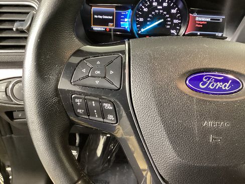 Used 2018 Ford Explorer Limited w/ Equipment Group 301A AWD/4WD image 21
