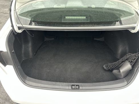 Used 2020 Toyota Corolla LE image 15