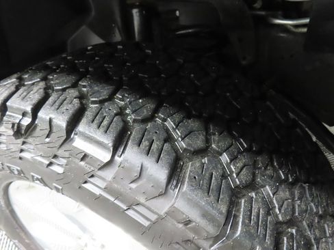 Used 2022 RAM 3500 Laramie w/ Safety Group B image 7