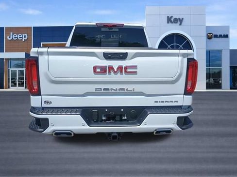 Used 2026 GMC Sierra 1500 Denali w/ Denali Reserve Package AWD/4WD image 4