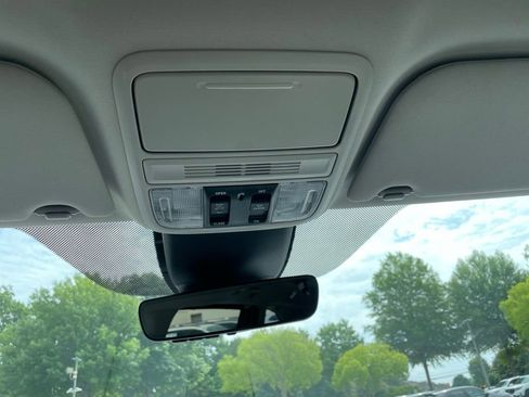 Certified 2026 Honda Odyssey EX-L image 16