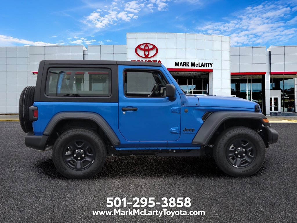 Used 2026 Jeep Wrangler Sport AWD/4WD image 6