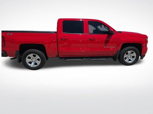 Used 2018 Chevrolet Silverado 1500 LT w/ All Star Edition AWD/4WD image 8