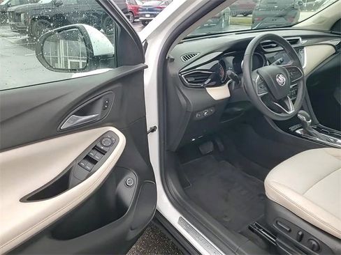 Used 2022 Buick Encore GX Select image 12