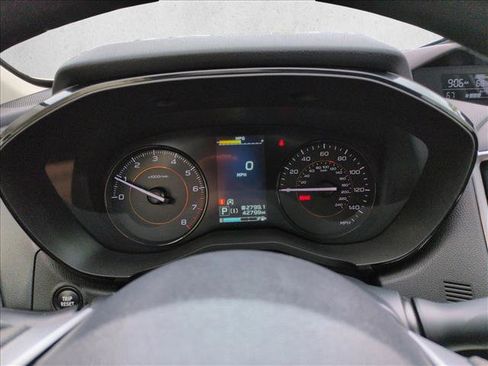 Used 2023 Subaru Crosstrek 2.0i AWD/4WD image 11