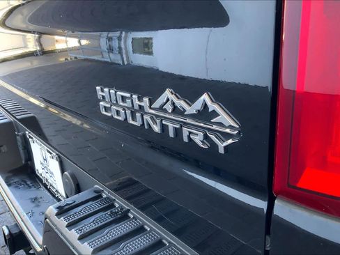 Used 2019 Chevrolet Silverado 1500 High Country w/ High Country Premium Package image 20