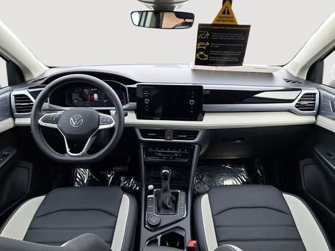 New 2025 Volkswagen Taos SEL AWD/4WD image 19