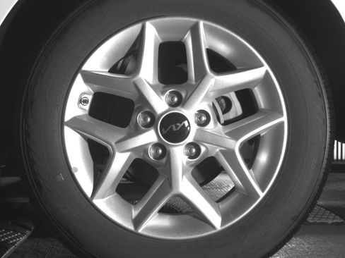 Used 2025 Kia Soul LX w/ LX Technology Package FWD image 14