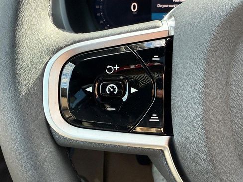 New 2026 Volvo XC90 B6 Core image 13