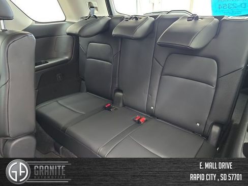 New 2025 Nissan Pathfinder SL image 35