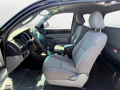 Used 2015 Toyota Tacoma 2WD Access Cab image 11
