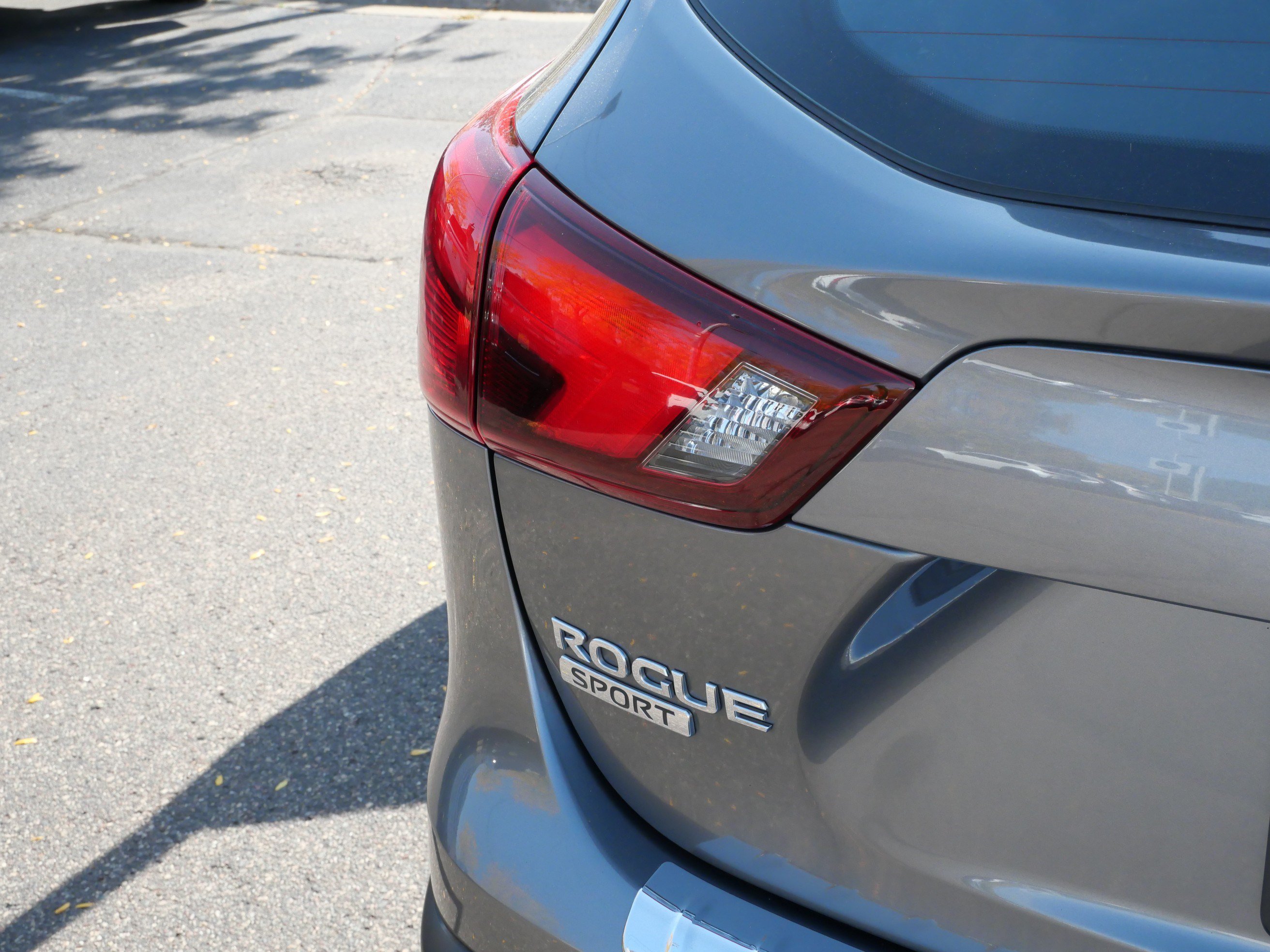Used 2017 Nissan Rogue Sport SV w/ SV All-Weather Package AWD/4WD image 17