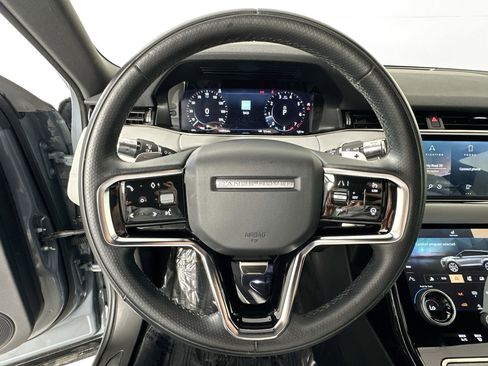 Used 2021 Land Rover Range Rover Evoque R-Dynamic SE image 11