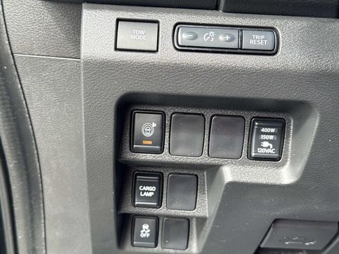 Certified 2024 Nissan Frontier SV w/ SV Convenience Package image 31