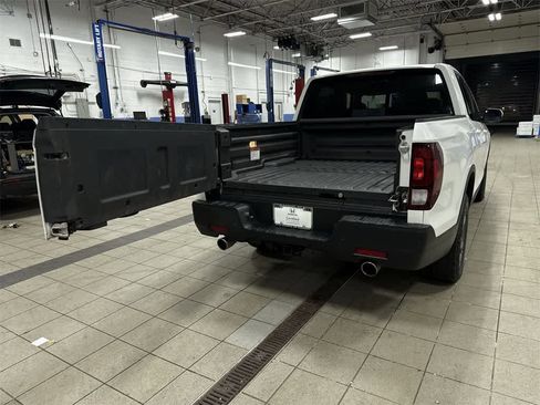 Used 2023 Honda Ridgeline RTL image 28