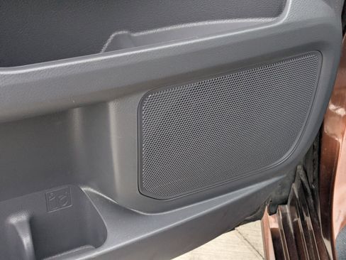 Used 2021 Toyota Sienna LE image 16