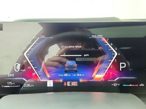 Used 2026 BMW X7 xDrive40i w/ M Sport Package image 42