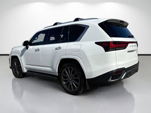 Used 2023 Lexus LX 600 F Sport w/ Accessory Package (Z1) image 3