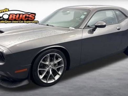 Used 2022 Dodge Challenger GT image 1