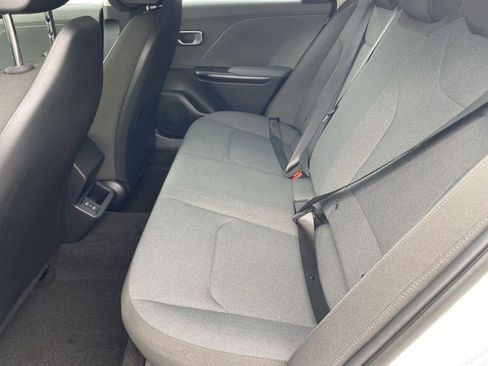 New 2025 Kia K4 FWD image 22