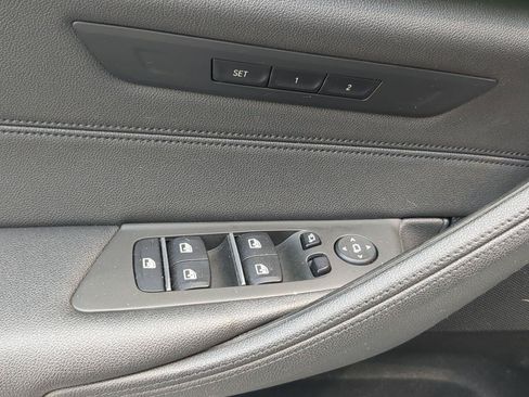 Used 2019 BMW 530i xDrive w/ Convenience Package AWD/4WD image 13