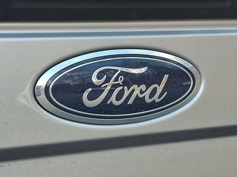 Used 2022 Ford F350 Lariat w/ Chrome Package image 30