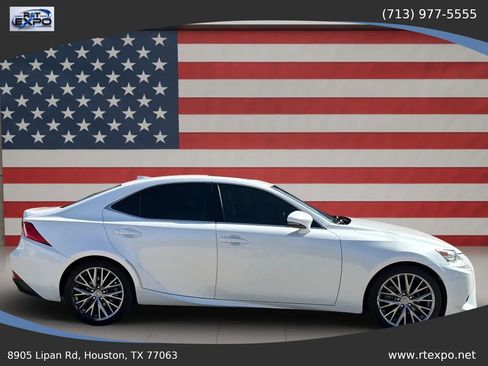 Used 2015 Lexus IS 250 w/ Navigation System Package RWD image 9