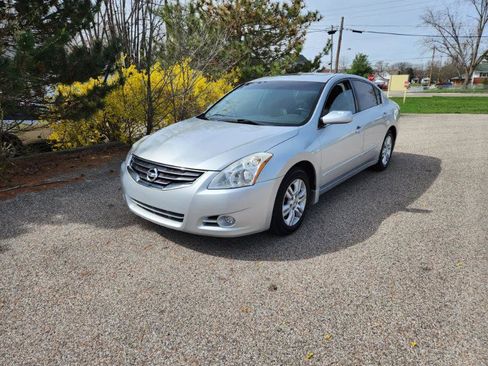 Used 2010 Nissan Altima 2.5 SL w/ SL Pkg image 1