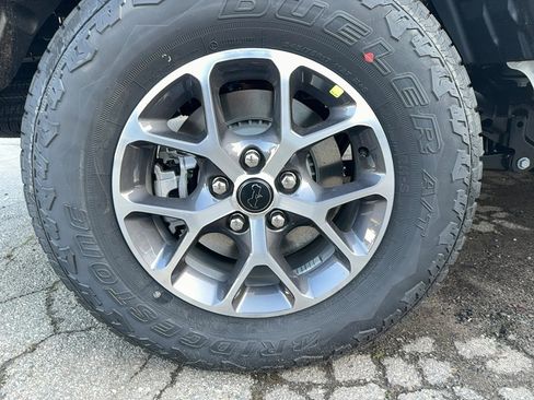 New 2026 Jeep Gladiator Sport image 5