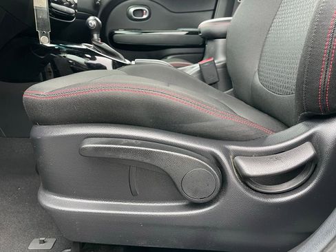 Used 2016 Kia Soul + w/ Soulful Package image 23