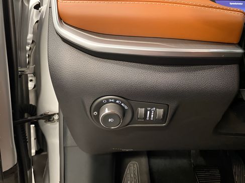 Used 2025 Jeep Compass Limited AWD/4WD image 16