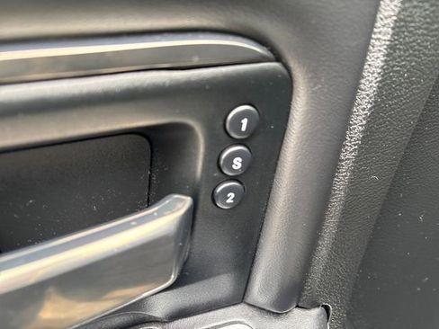 Used 2021 RAM 2500 Limited image 15