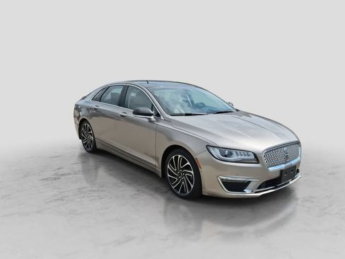 Used 2020 Lincoln MKZ Reserve w/ Elements Package FWD image 2