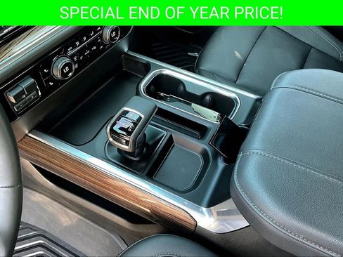 Used 2025 Chevrolet Silverado 1500 RST w/ Dark Appearance Package image 18