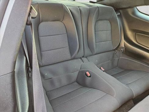 Used 2015 Ford Mustang Coupe RWD image 16