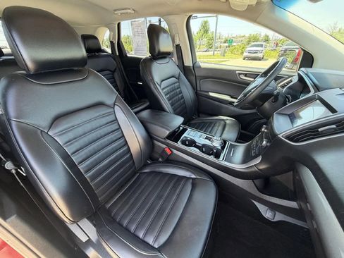 Used 2019 Ford Edge SEL w/ Equipment Group 201A FWD image 15