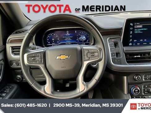Used 2023 Chevrolet Suburban LT image 5